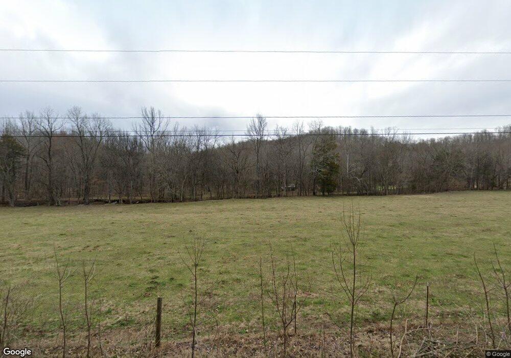 140 K B Song Ln, Linden, TN 37096 - photo 1