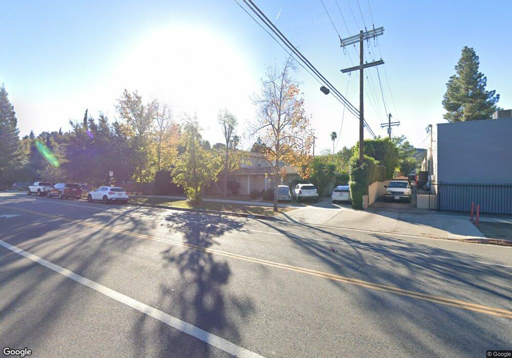 21914 Dumetz Rd, Woodland Hills, CA 91364 - photo 1