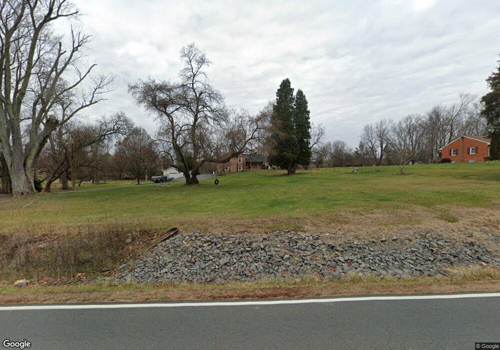 19329 Gleedsville Rd, Leesburg, VA 20175 - photo 1