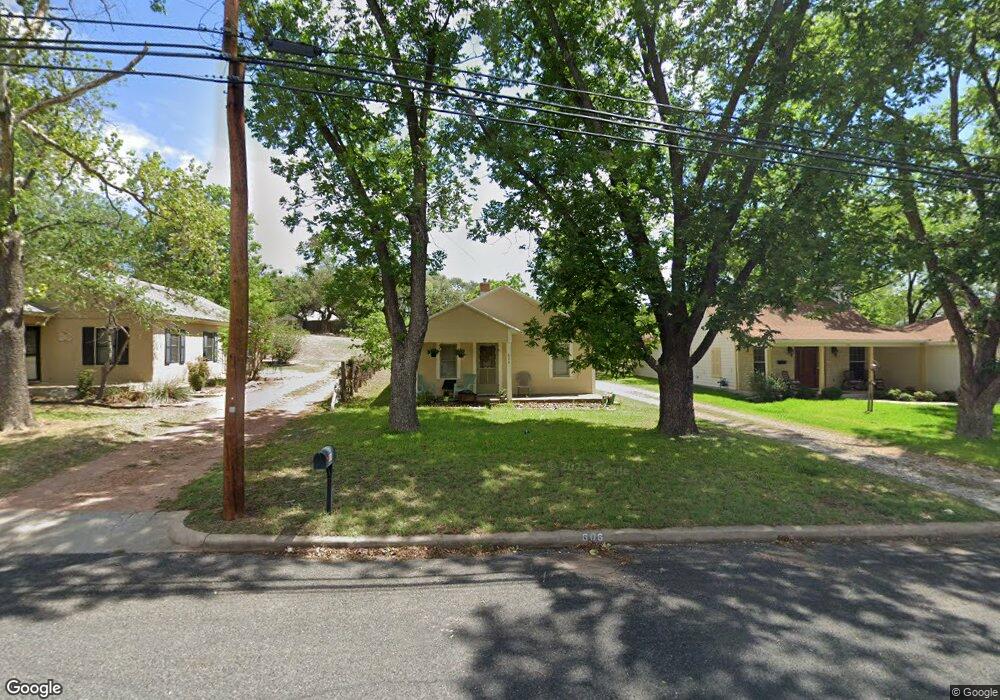 606 W San Antonio St, Fredericksburg, TX 78624 - photo 1