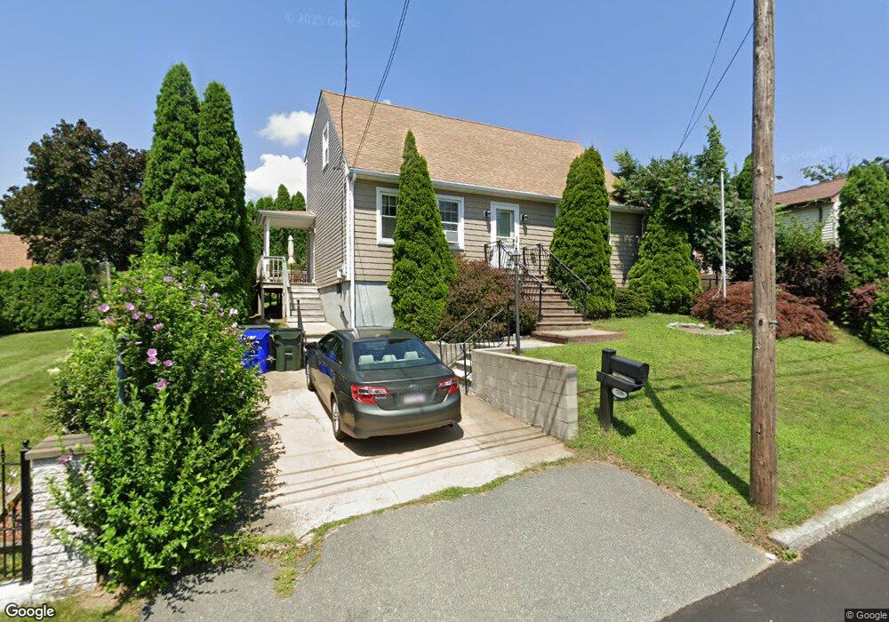 516 Tower St, Fall River, MA 02721 - photo 1