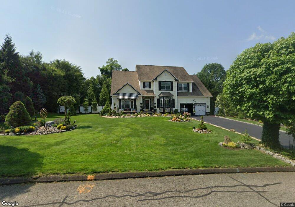 37 Masters Ln, Milford, CT 06461 - photo 1