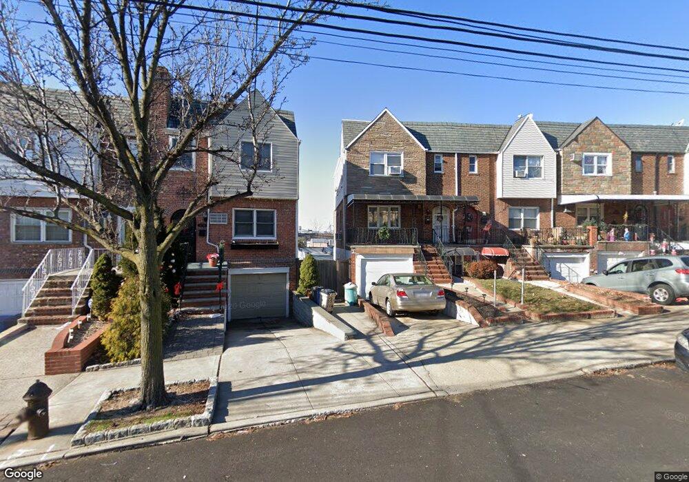 53112 63rd St, Maspeth, NY 11378 - photo 1