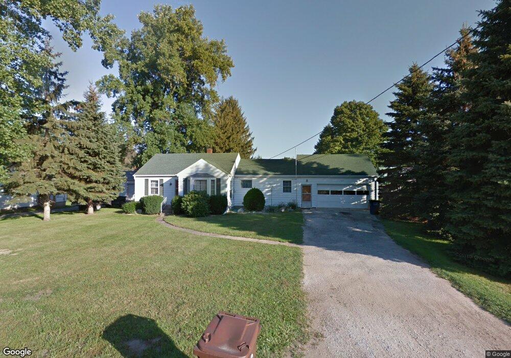 109 W Walker St, Rolling Prairie, IN 46371 - photo 1