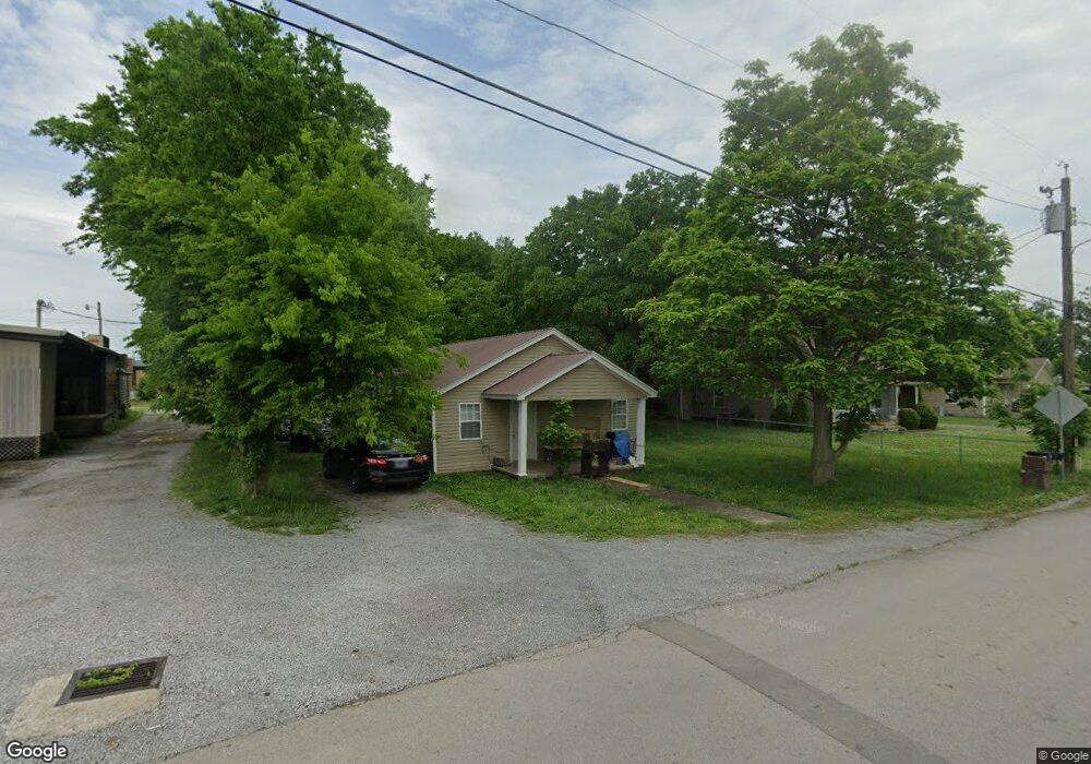 107 E Highland Ave, Shelbyville, TN 37160 - photo 1