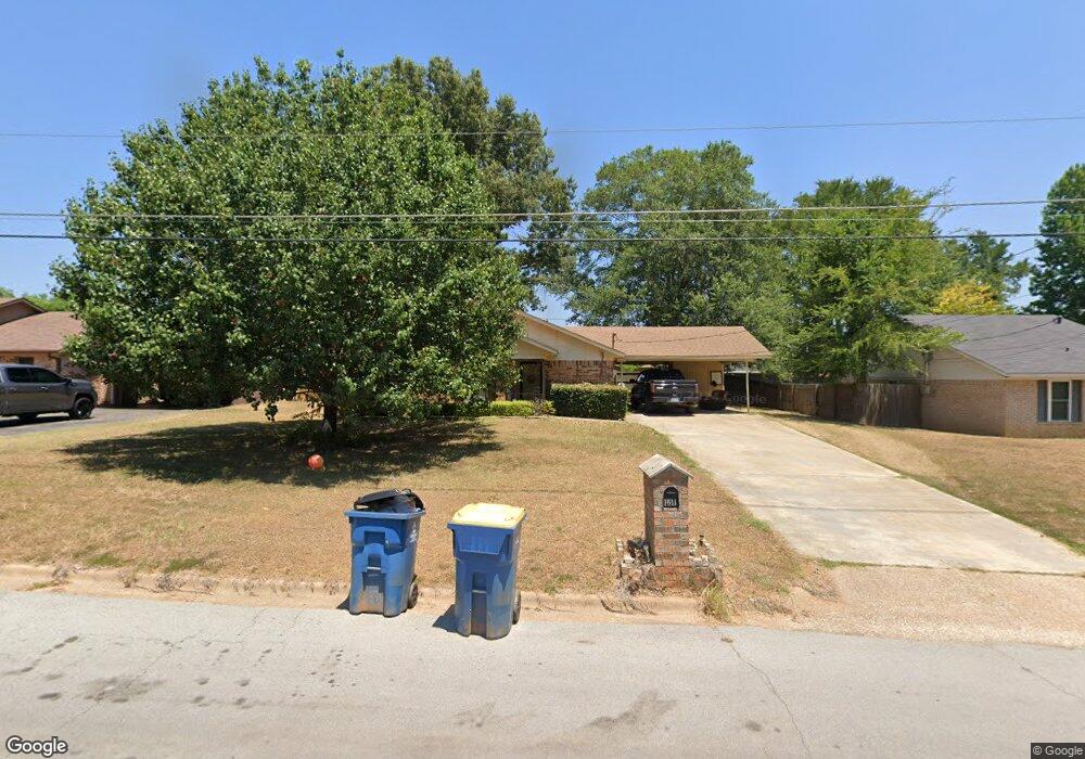 1611 Peach St, Kilgore, TX 75662 - photo 1