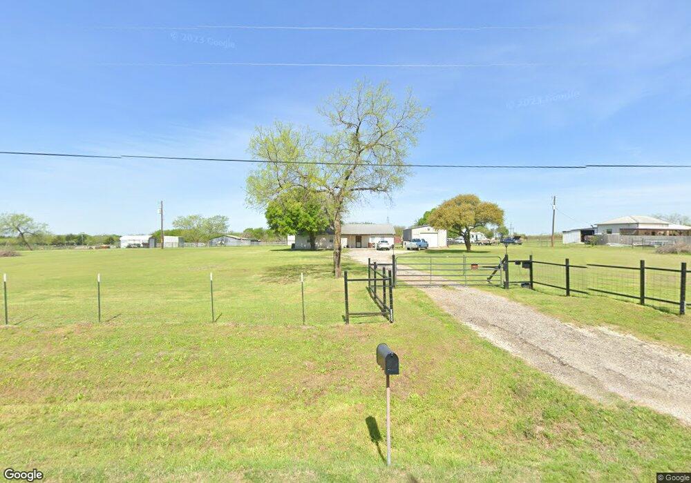 1055 Walker Creek Rd, Ennis, TX 75119 - photo 1