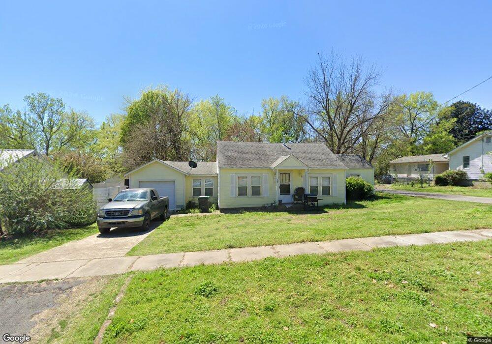 407 W Ross St, Tahlequah, OK 74464 - photo 1