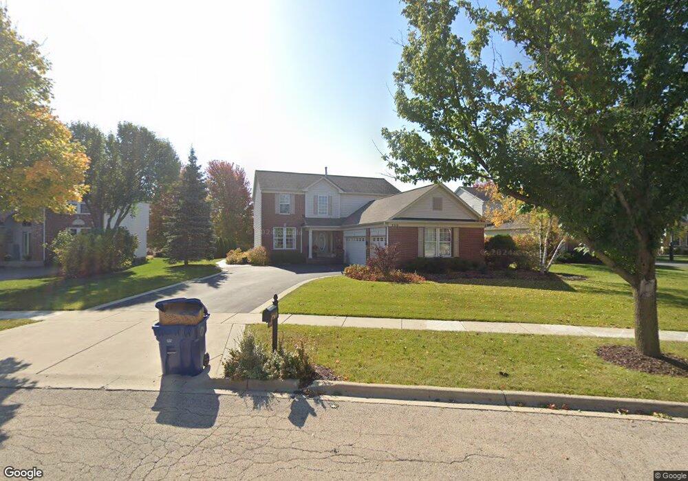 4510 Whitehall Ln, Algonquin, IL 60102 - photo 1