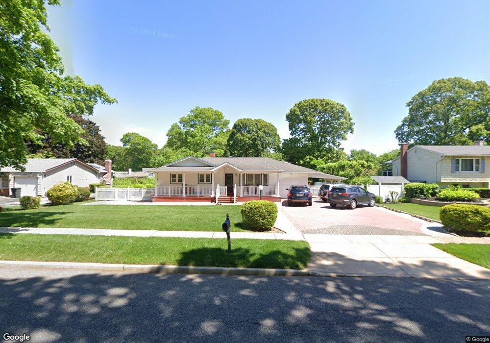 167 New Hwy, ComMacK, NY 11725 - photo 1