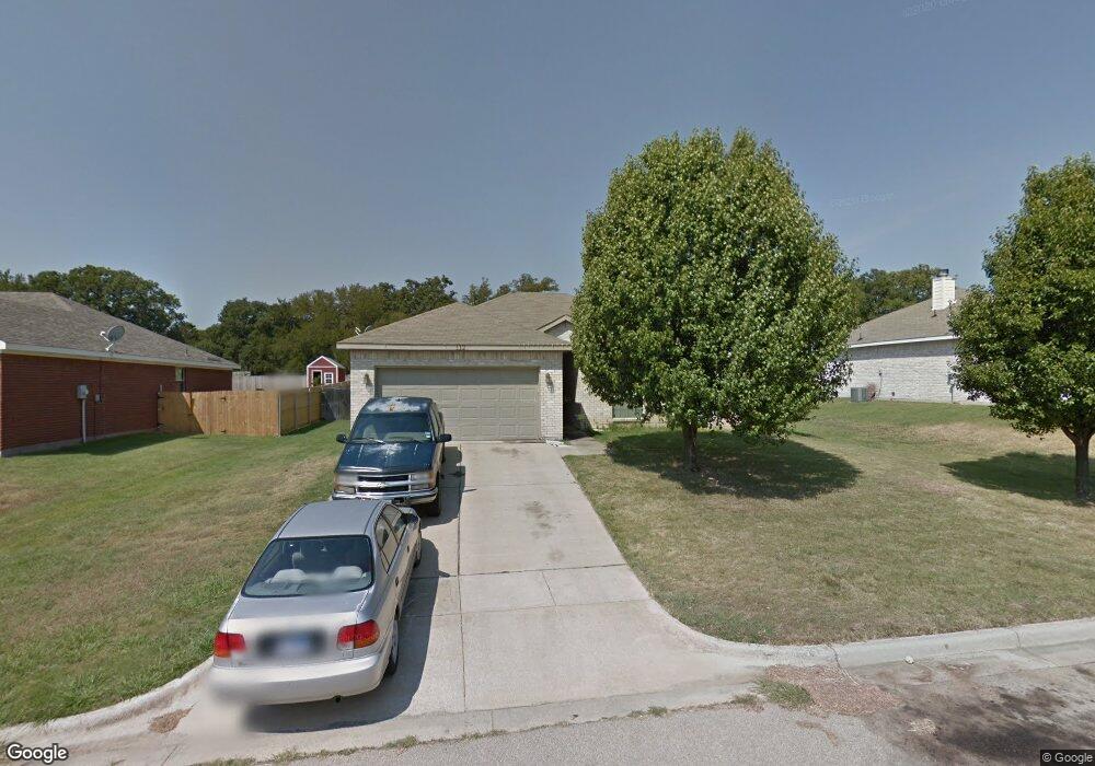 112 Timber Cross Ct, Azle, TX 76020 - photo 1