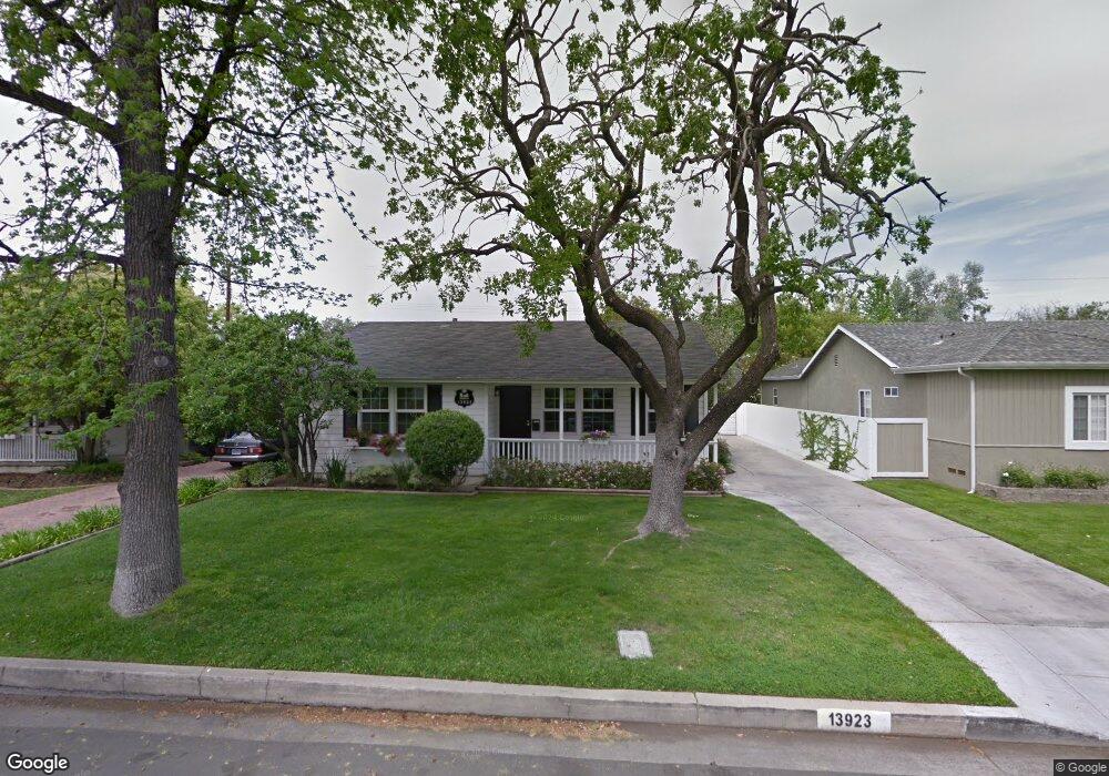 13923 La Maida St, Sherman Oaks, CA 91423 - photo 1