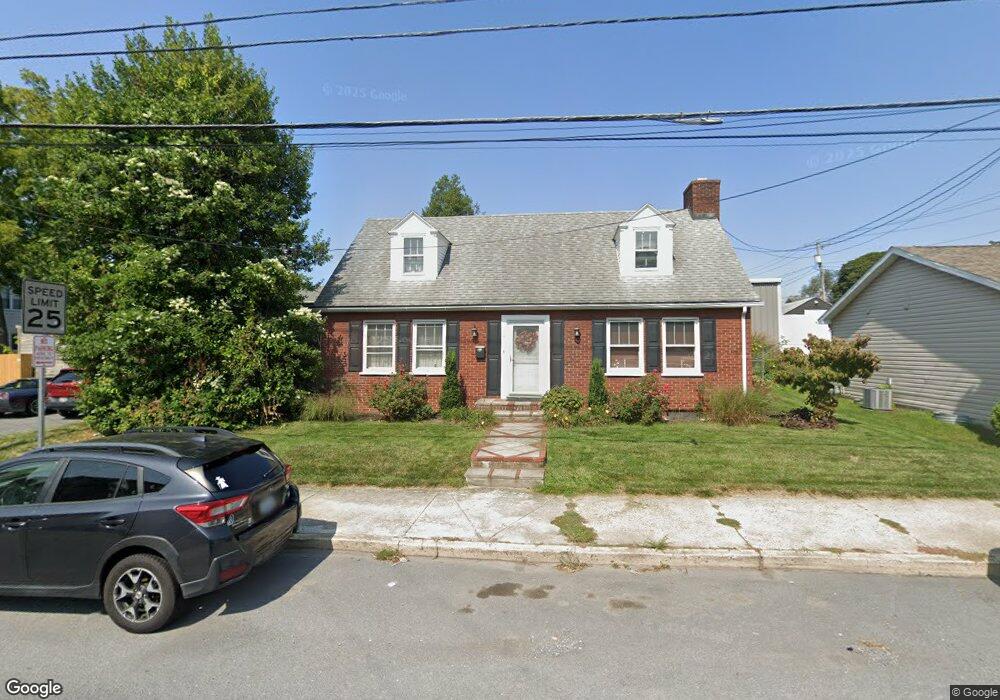 17 N Broad St, Waynesboro, PA 17268 - photo 1