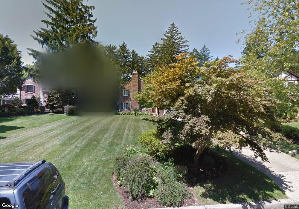 19 Knickerbocker Rd, Manhasset, NY 11030 - photo 1