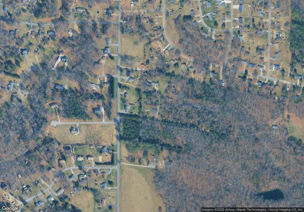 117 Lillian Dr, Statesville, NC 28625 - photo 1