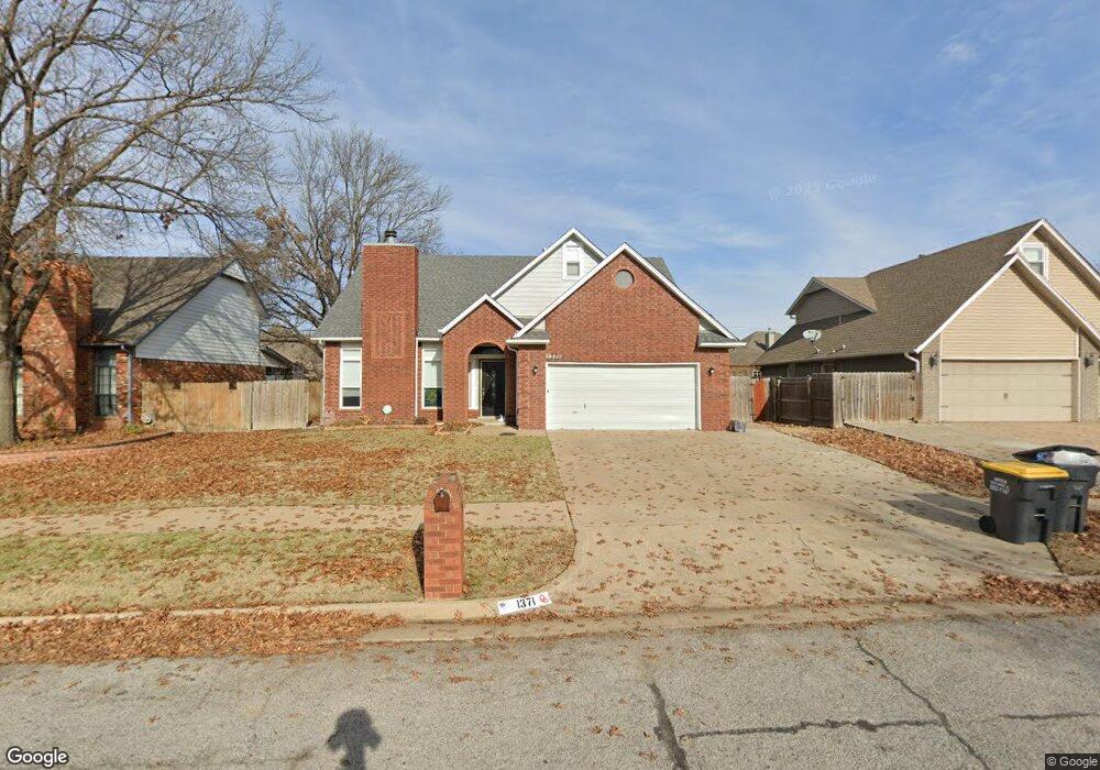 1371 E 136th St, Glenpool, OK 74033 - photo 1