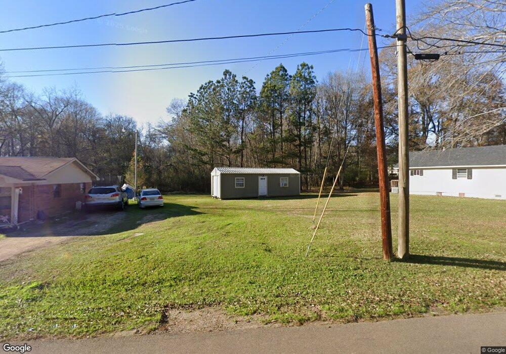 113 N Massengill St, Hazlehurst, MS 39083 - photo 1