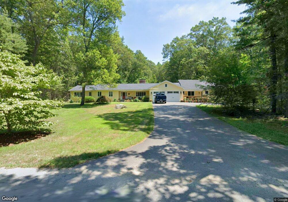 542 Cross St, Carlisle, MA 01741 - photo 1