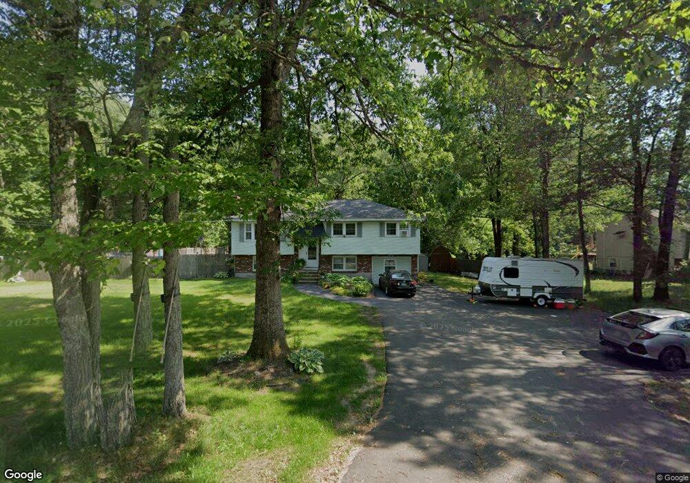 155 Litchfield Rd, Londonderry, NH 03053 - photo 1