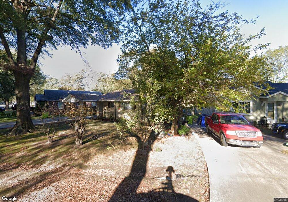 608 Circle Ln, Stuttgart, AR 72160 - photo 1