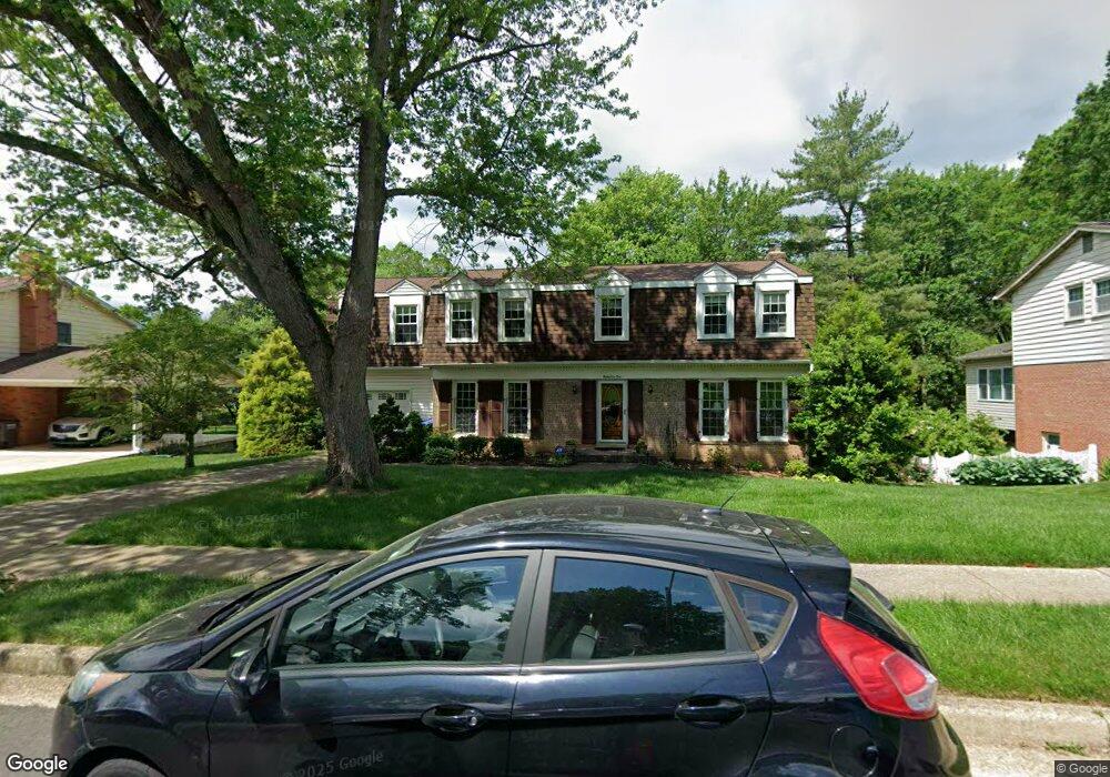 4910 Gadsen Dr, Fairfax, VA 22032 - photo 1