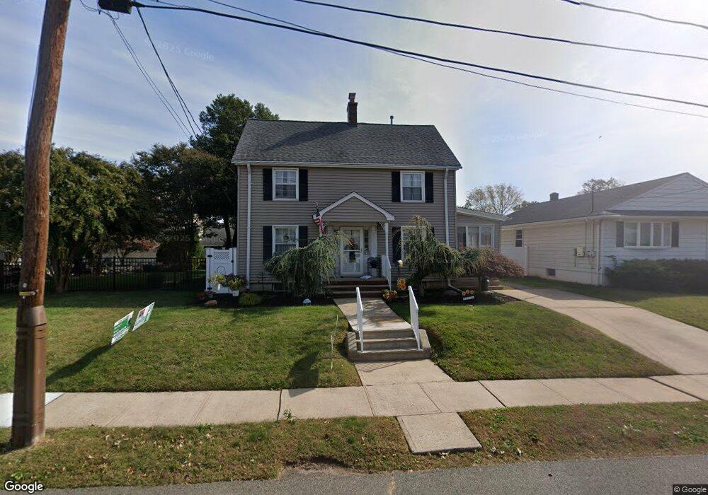33 Grant St, Sewaren, NJ 07077 - photo 1