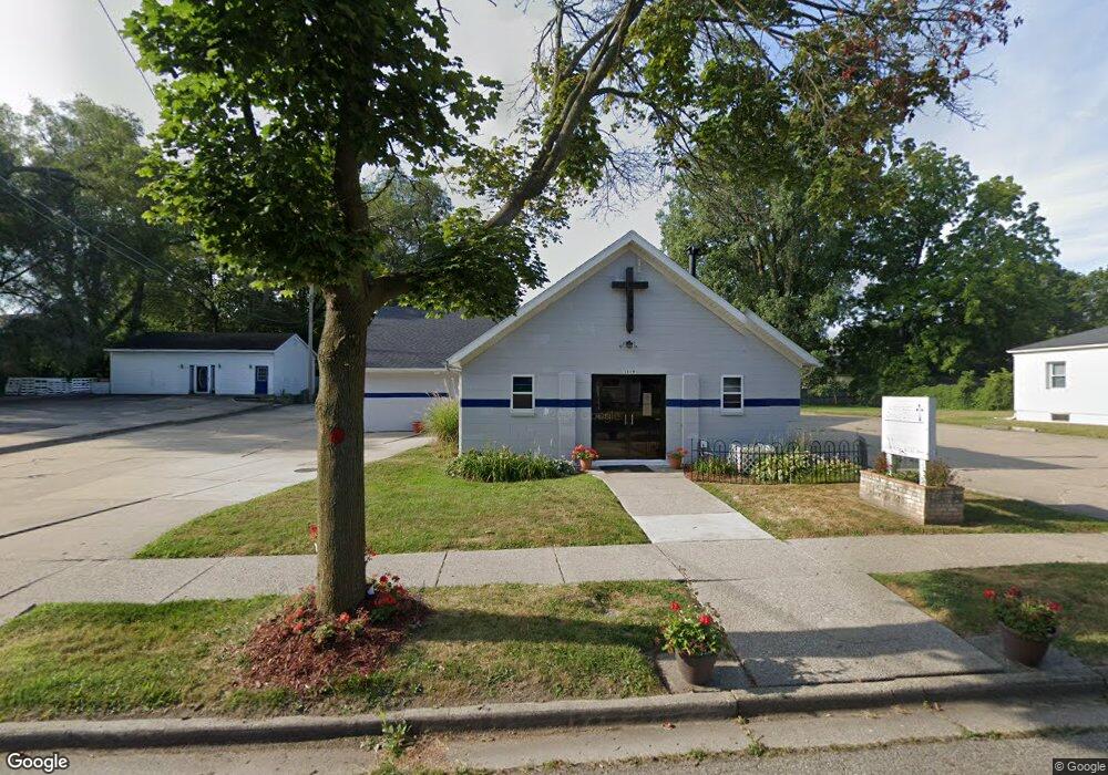 1119 W Maple St, Lansing, MI 48915 - photo 1