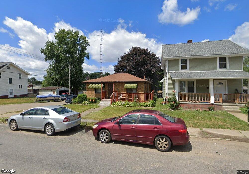 1701 Gibbs Ave NE, Canton, OH 44705 - photo 1