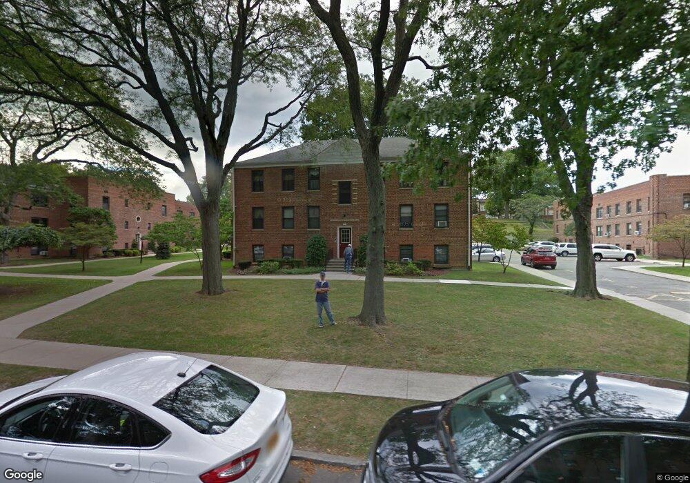 332 Richbell Rd unit C2, Mamaroneck, NY 10543 - photo 1