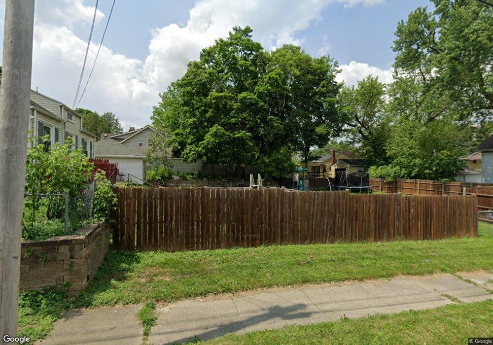 1010 Downey St, Flint, MI 48503 - photo 1