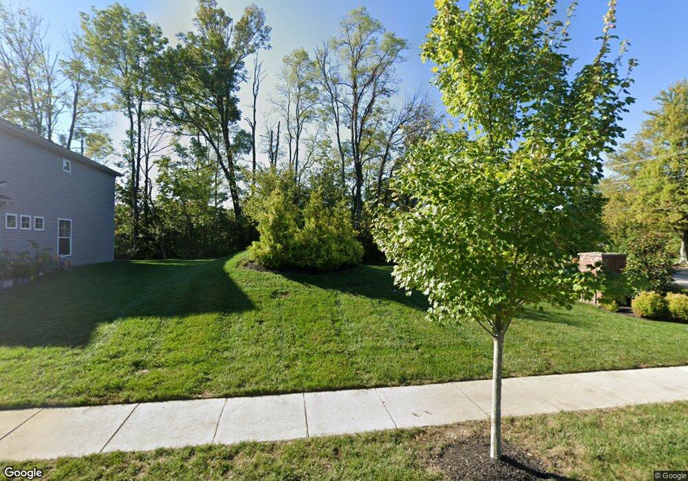 6142 Oak Village Dr, Louisville, KY 40228 - photo 1