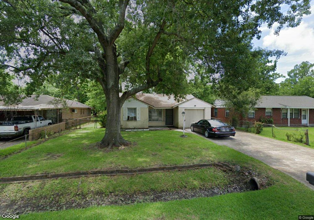 7322 Saint Louis St, Houston, TX 77028 - photo 1