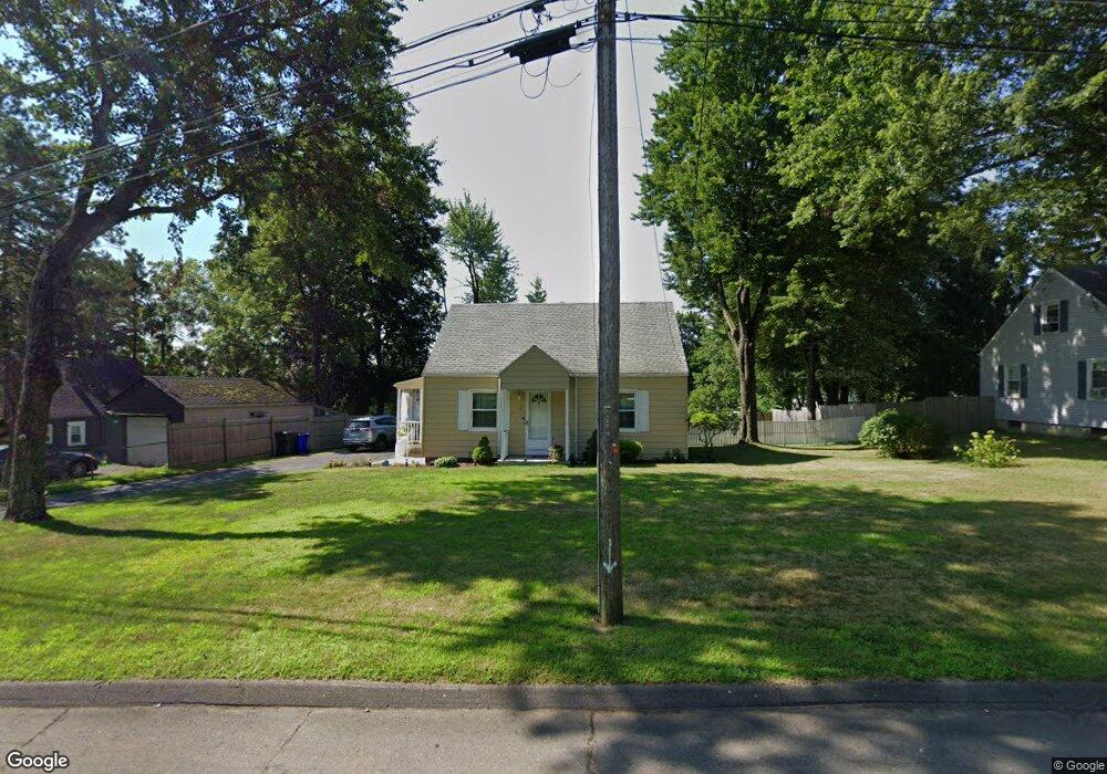 17 Marion St, Windsor Locks, CT 06096 - photo 1