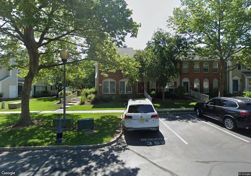 16 Hudson Ct, Franklin Park, NJ 08823 - photo 1