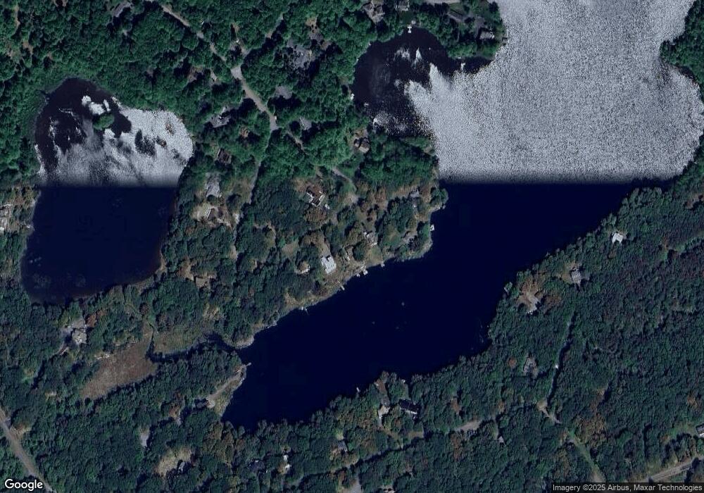 137 Cherry Point Cir, Canadensis, PA 18325 - photo 1