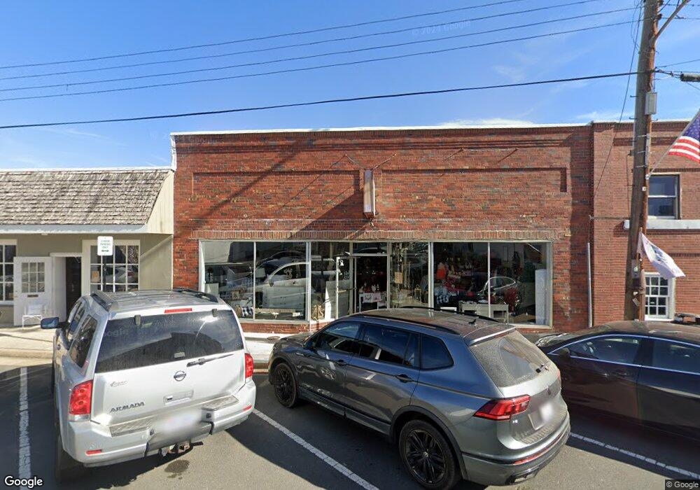 138 N 21st St, Purcellville, VA 20132 - photo 1