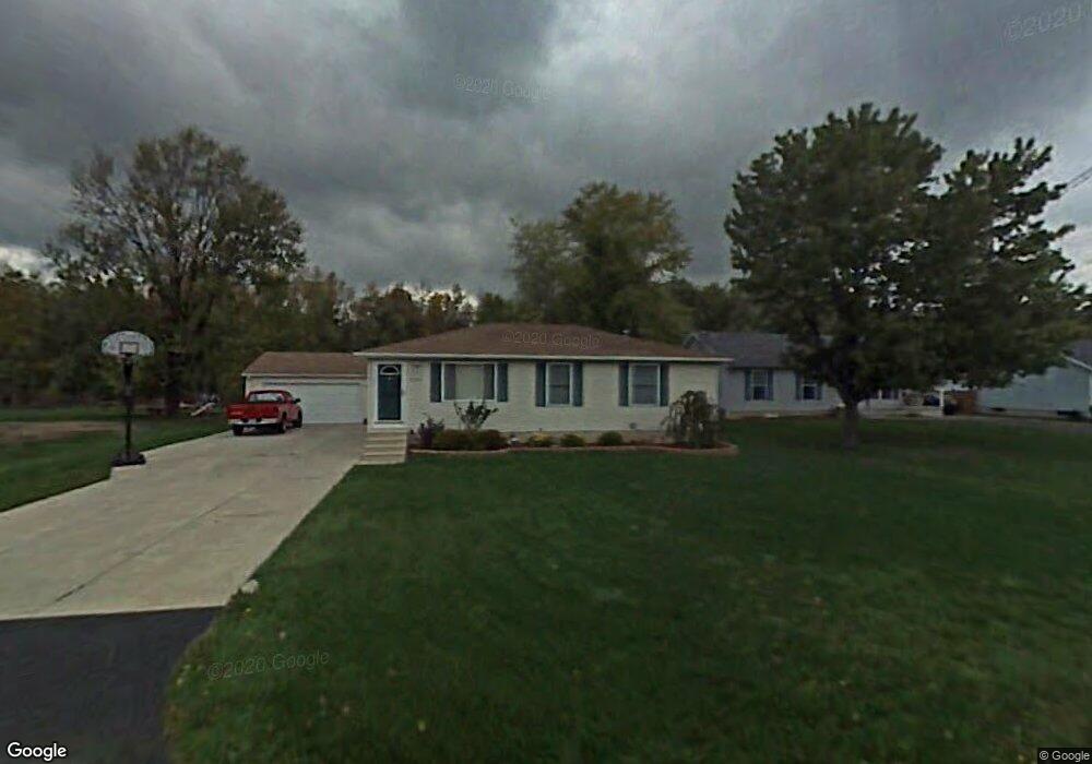 2733 Homeyer Rd, North Tonawanda, NY 14120 - photo 1