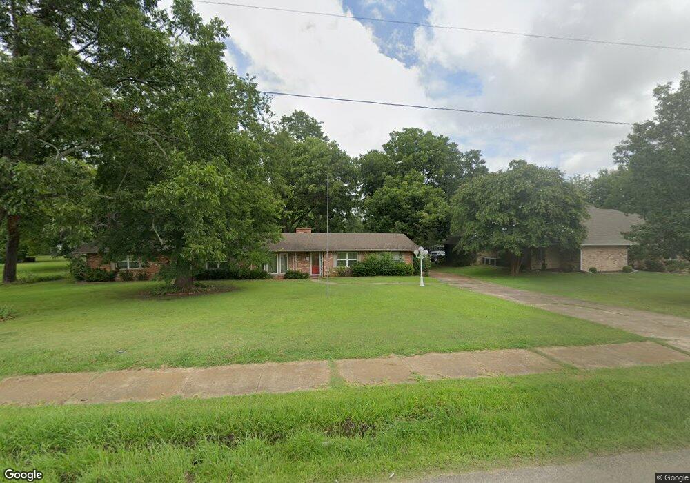 901 E Bluff St, Hugo, OK 74743 - photo 1