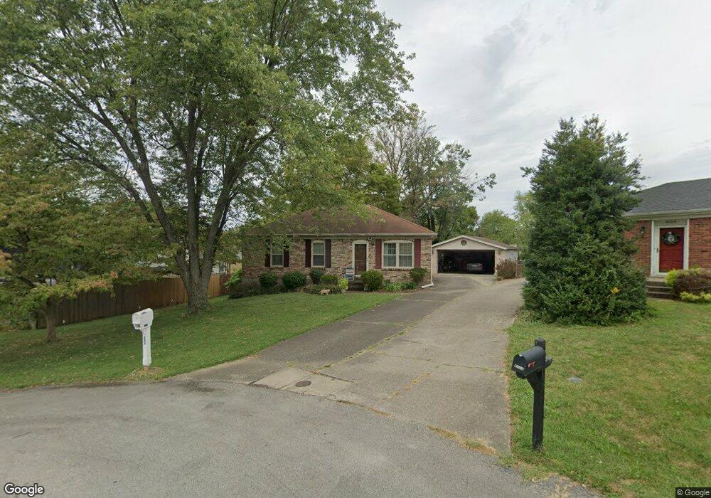 8005 Cloverport Ct, Louisville, KY 40228 - photo 1