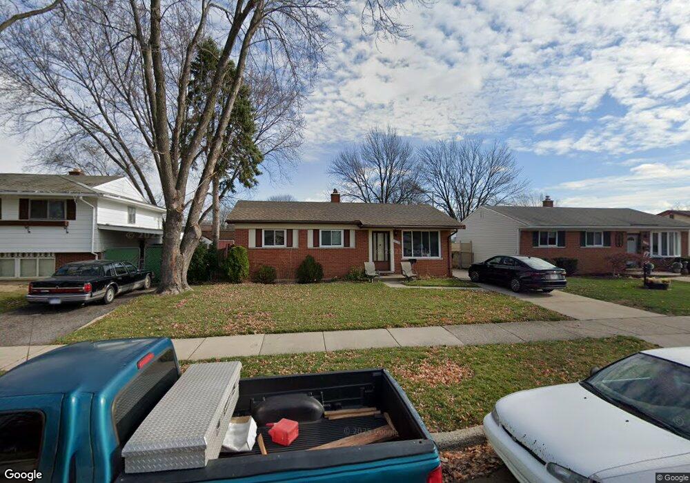 30574 Bluehill St, Roseville, MI 48066 - photo 1