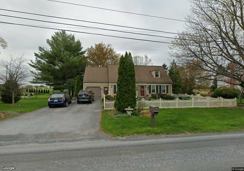 255 W Huyard Rd, New Holland, PA 17557 - photo 1