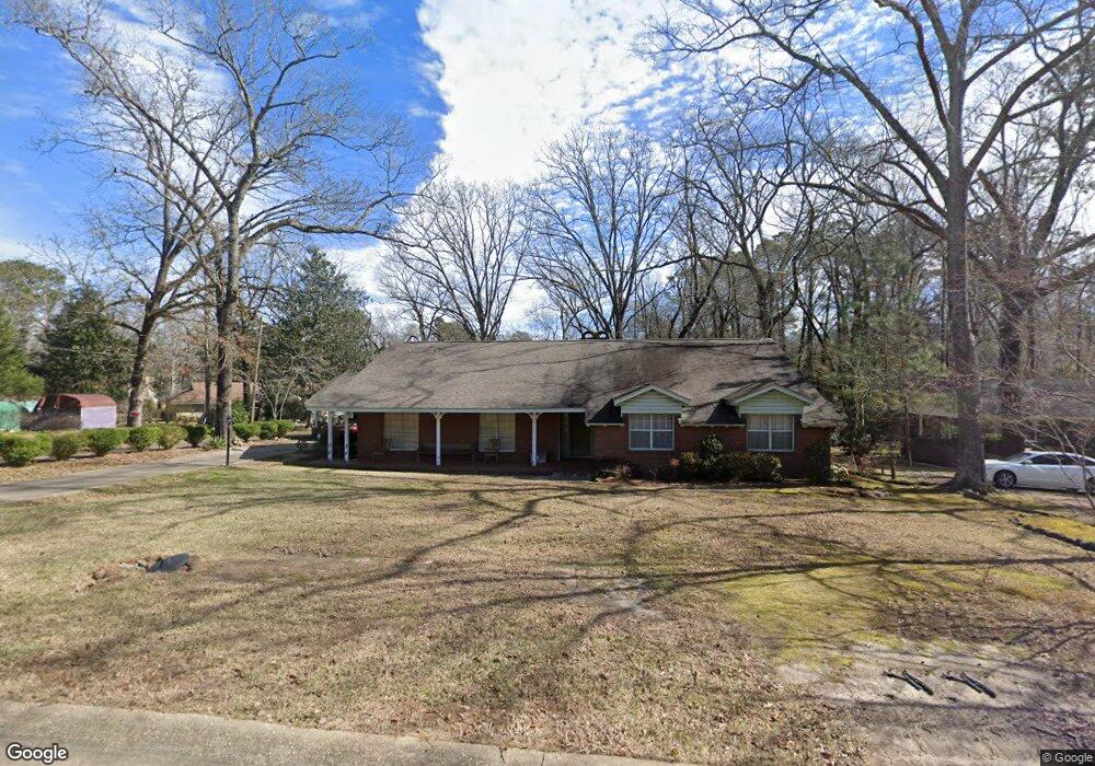 512 West Ave N, McComb, MS 39648 - photo 1