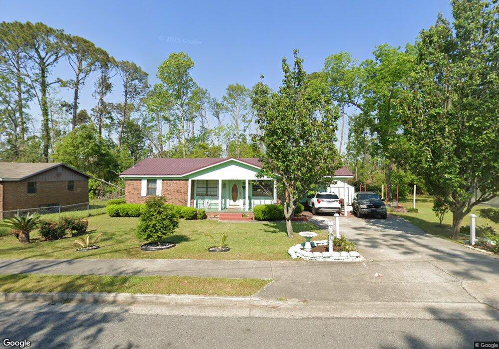 1414 Mclean St, Douglas, GA 31533 - photo 1