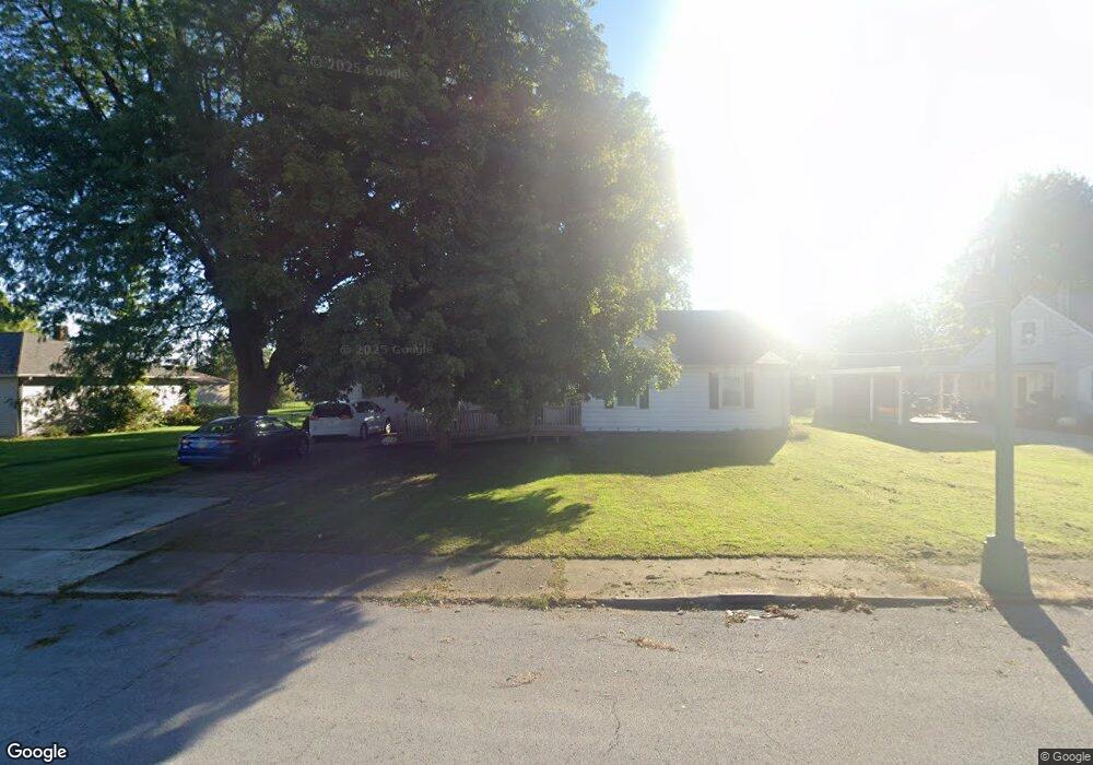 502 S Rauthland Ave, Wapakoneta, OH 45895 - photo 1