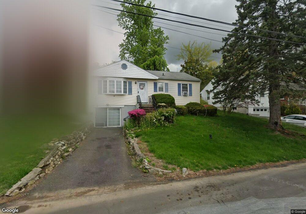 3 Heck Rd, Garnerville, NY 10923 - photo 1