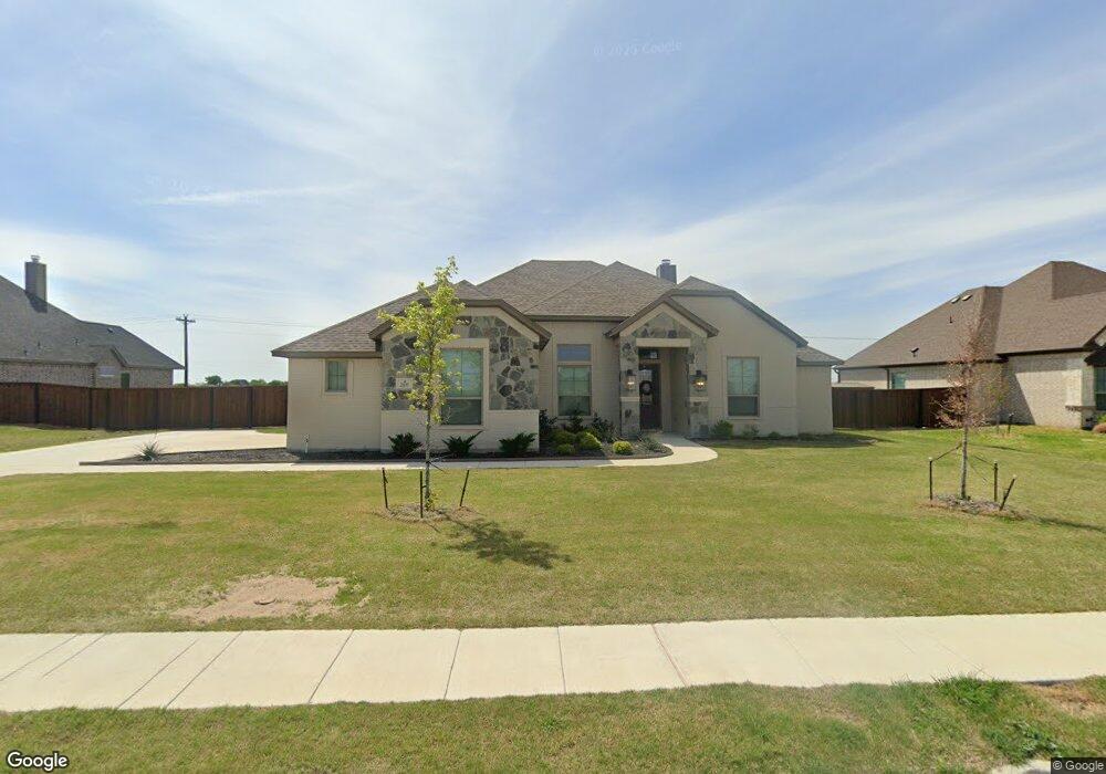 2137 Vanderbilt Dr, Weatherford, TX 76088 - photo 1