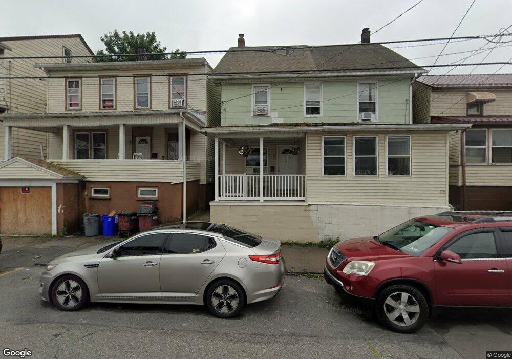 226 E Mine St, Hazleton, PA 18201 - photo 1