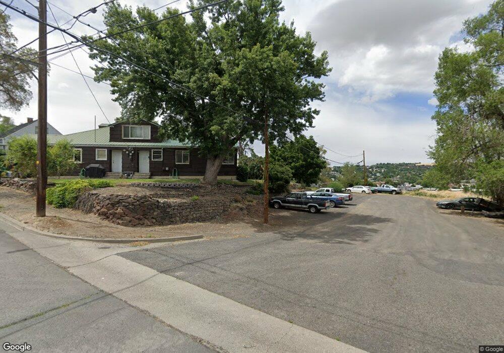 717 SW 4th St, Pendleton, OR 97801 - photo 1