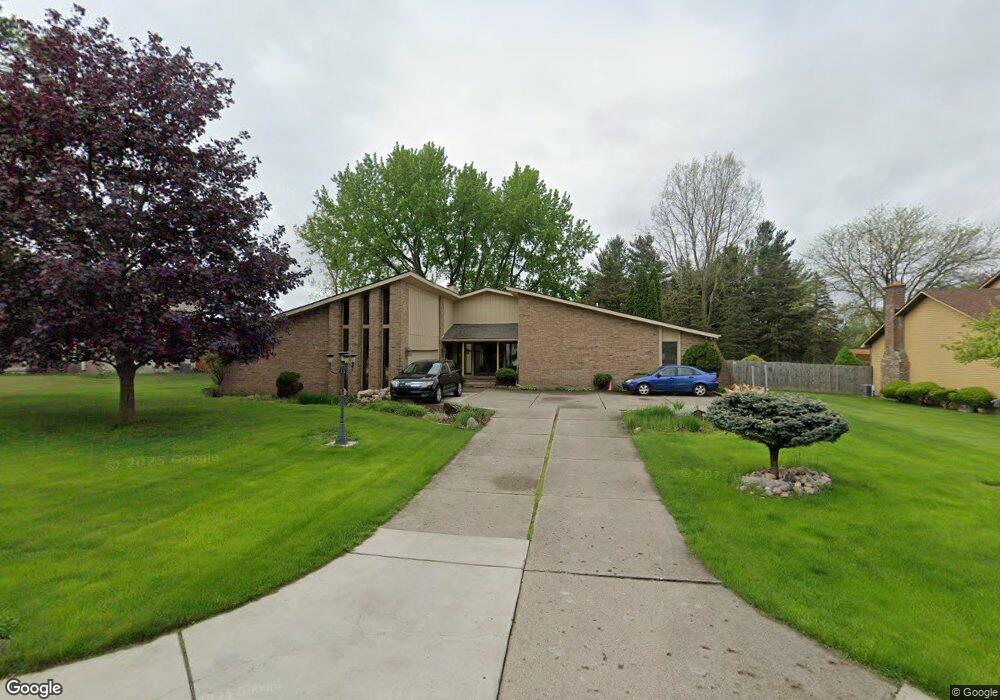 1069 Dyemeadow Ln, Flint, MI 48532 - photo 1