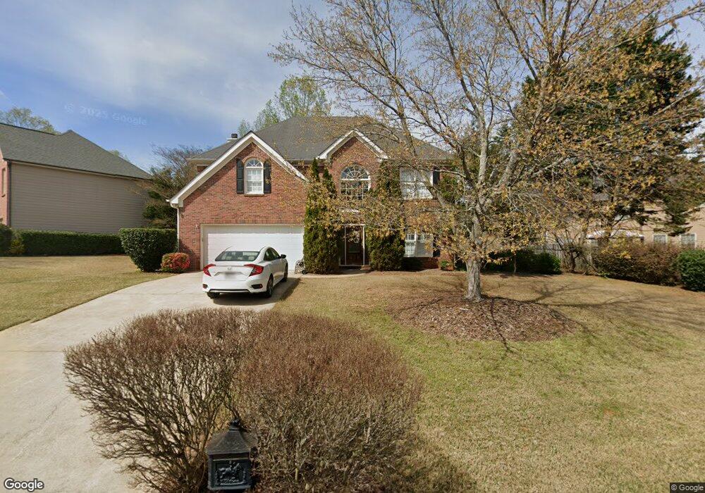 10800 Avian Dr, Alpharetta, GA 30022 - photo 1